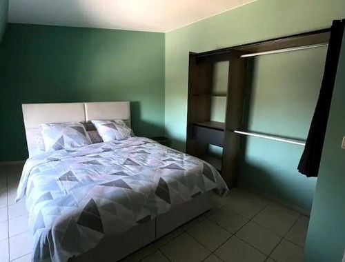                                         Appartement te huur in Lebbeke, € 425

