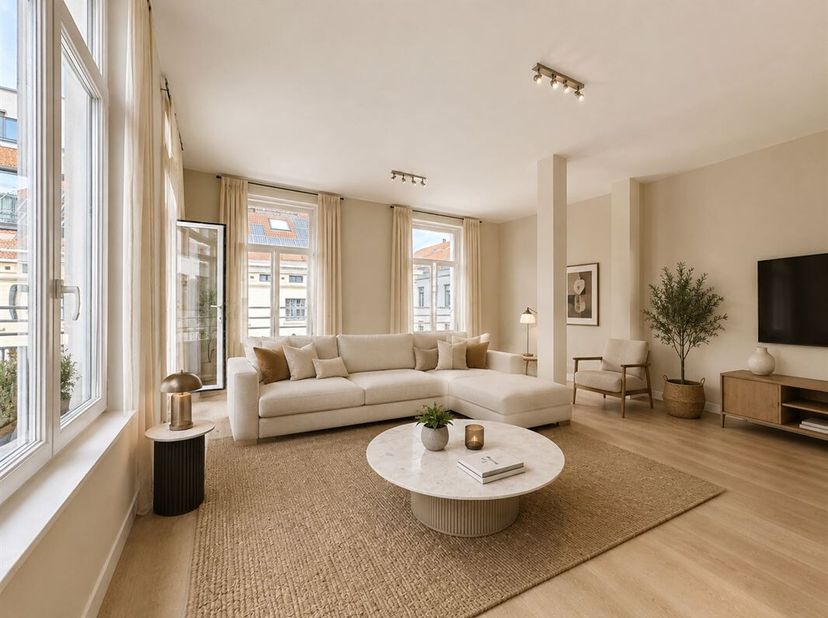 Idéalement situé en plein centre-ville, à proximité immédiate des commerces, transports et commodités, superbe appartement  de +/- 92 m² de type CASCO