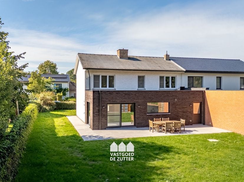 Huis te huur in Veldstraat 13,
                    9900 Eeklo