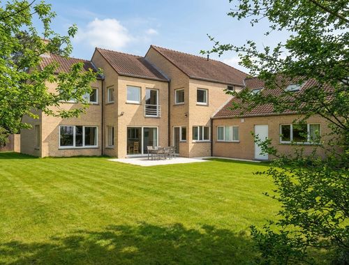                                         Villa te koop in Moeskroen, € 765.000

