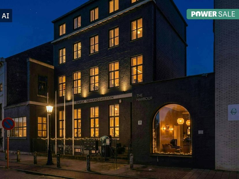 Cet immeuble de bureaux de caractère de plus de 700 m² est idéalement situé entre le Voorhaven et le Grootdok à Gand. Grâce à la combinaison d'élément