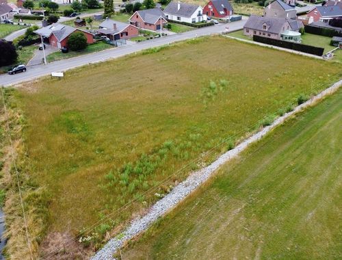                                         Grond te koop in Deux-Acren, € 200.000
