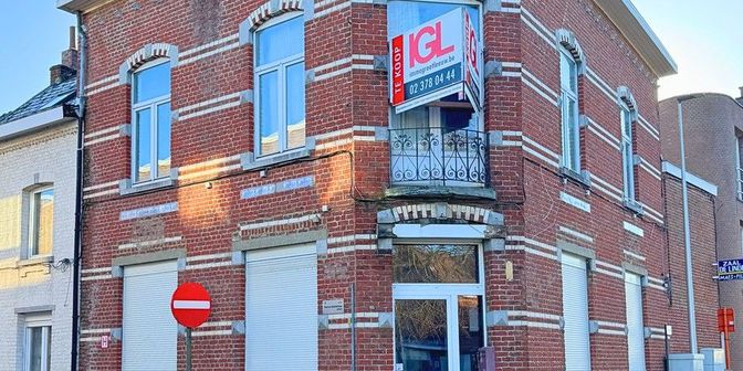 Bedrijfsvastgoed te koop in Petrus Basteleusstraat 105, 1600 Sint-Pieters-Leeuw