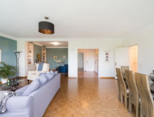                                         Appartement à vendre à Uccle, € 525.000
