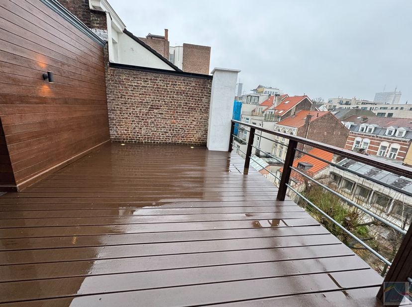 Appartement te huur
                    in 1050 Elsene