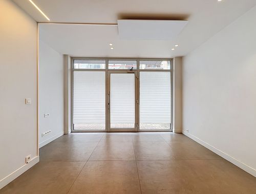                                         Bien commercial à vendre à Sint-Idesbald, € 230.000
