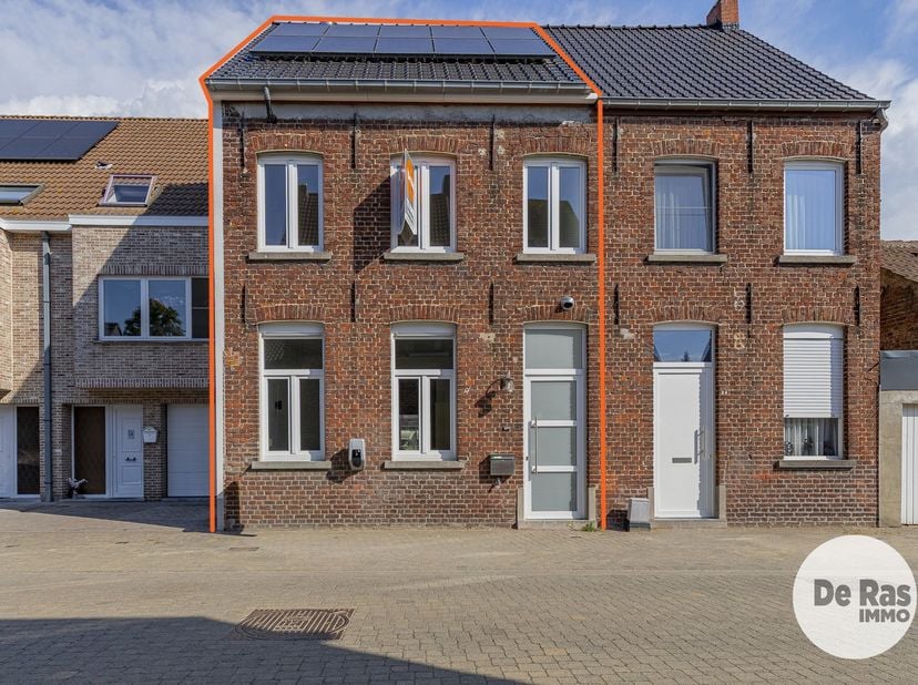 EERSTE BEZOEKDAG ZATERDAG 12 SEPTEMBER VAN 10u TOT 14u (ENKEL OP AFSPRAAK !)<br />
AALST - Op zoek naar een perfect instapklare woning waar comfort, e