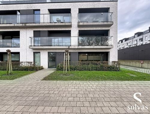                                         Bureaux à louer à Aalter, € 1.100
