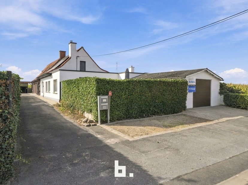 Huis te koop in Kortrijksestraat 103,
                    8860 Lendelede
