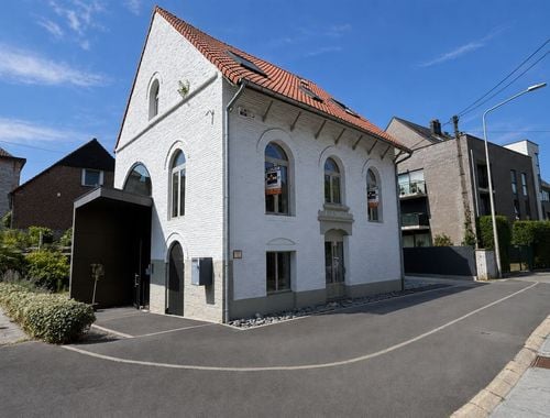                                         Complexe de bureaux à louer à Chercq, € 2.500

