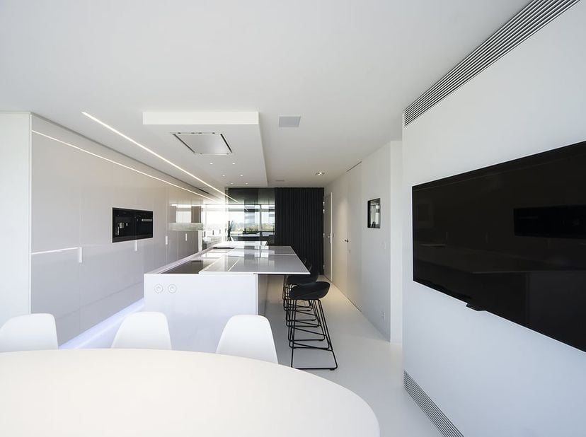 Luxueus gerenoveerd appartement met adembenemend zeezicht. Gerenoveerd met binnenhuisarchitect Filip Deslee (LOFT 4C)<br />
<br />
Ontdek dit uitzonde