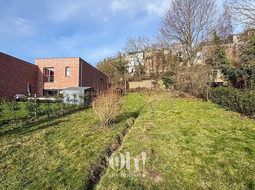Vous rêvez de bâtir votre nid douillet dans un coin agréable de Flawinne, tout en restant proche des commodités et des grands axes ? Oh my House vous