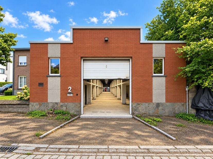 Bedrijfsvastgoed te koop in Mellestraat 59,
                    9090 Melle