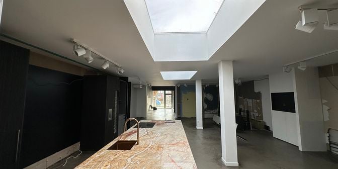 Bedrijfsvastgoed te huur in Markt 10, 2900 Schoten