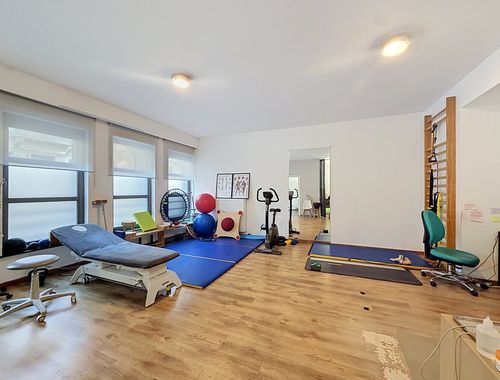                                         Kantoor te huur in Sint-Gillis, € 1.050
