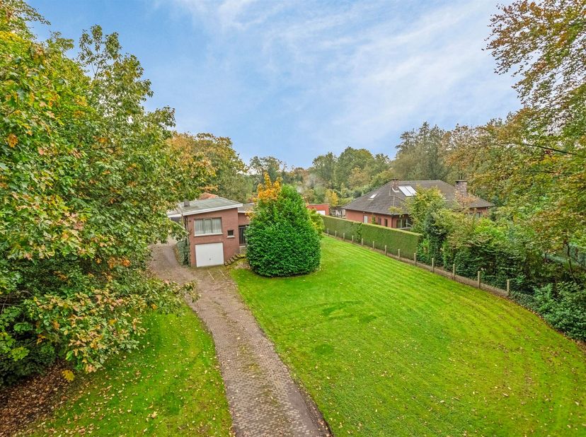Grond te koop in Elzenlaan 5,
                    2390 Westmalle