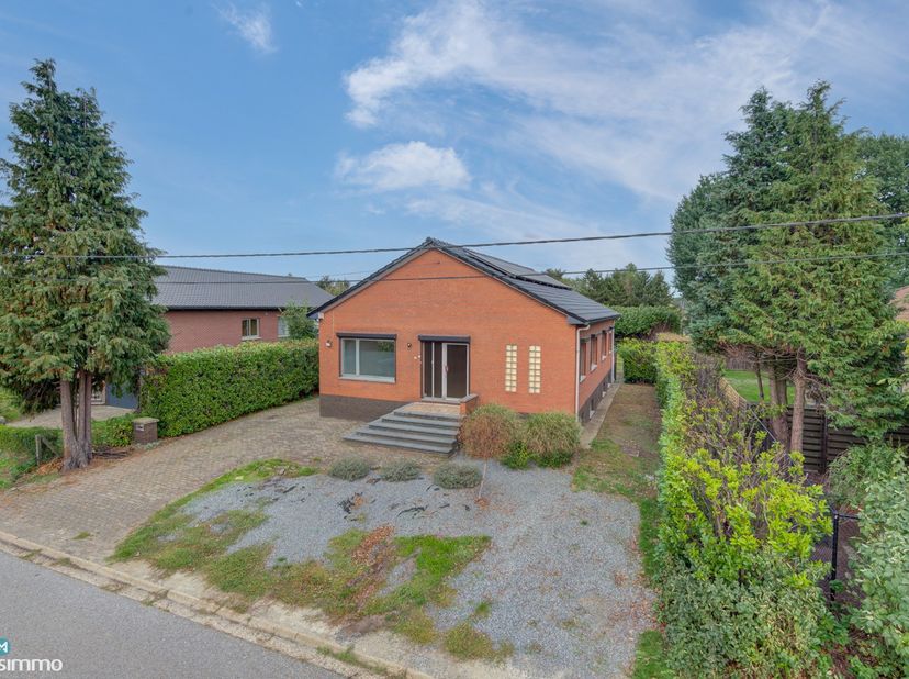 Huis te koop in Weienhout 25,
                    3600 Genk