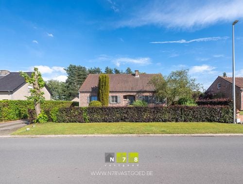                                         Maison à vendre à Meeuwen, € 395.000
