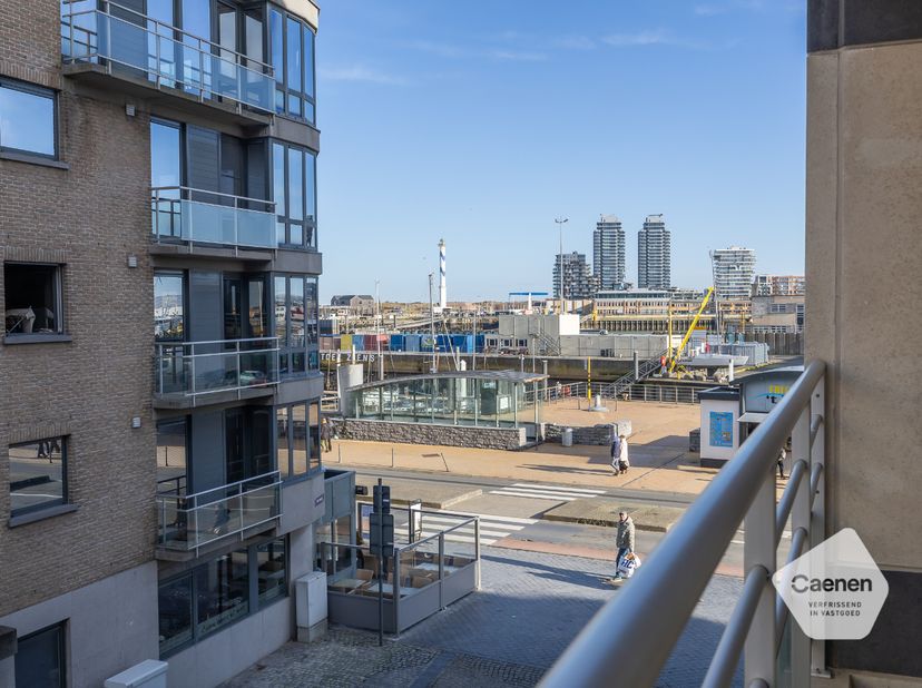 <br />
	Dit lichtrijke appartement is gelegen in de Pastoor Pypestraat, in het hart van Oostende, op wandelafstand van winkels, horeca en de haven.<br