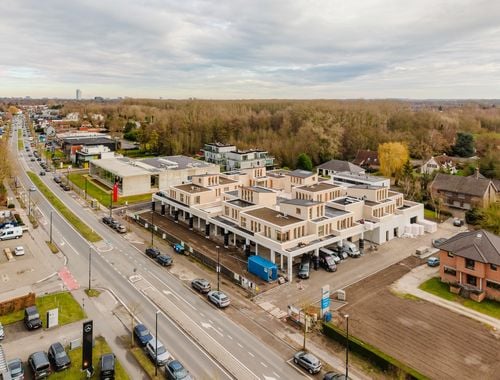                                         Handelsgelijkvloers te koop in Sint-Martens-Latem, € 5.000.000

