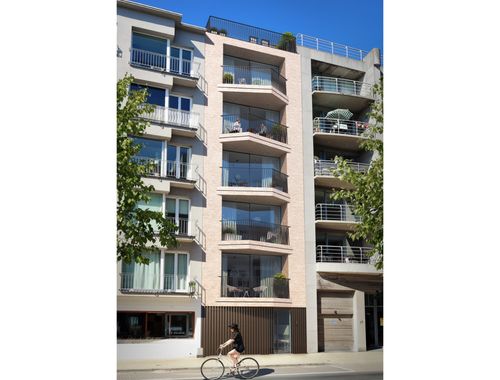                                         Duplex te koop in Oostduinkerke, € 830.000
