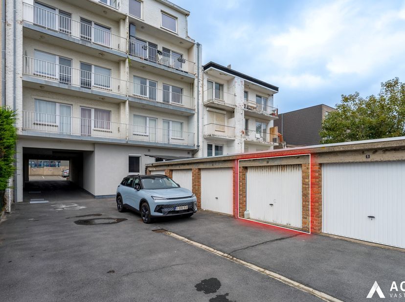 Garage à vendre
                    à 8400 Oostende