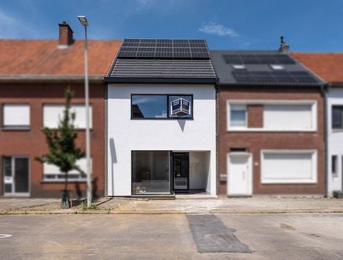                                         Woning te koop in Wijnegem, € 585.000
