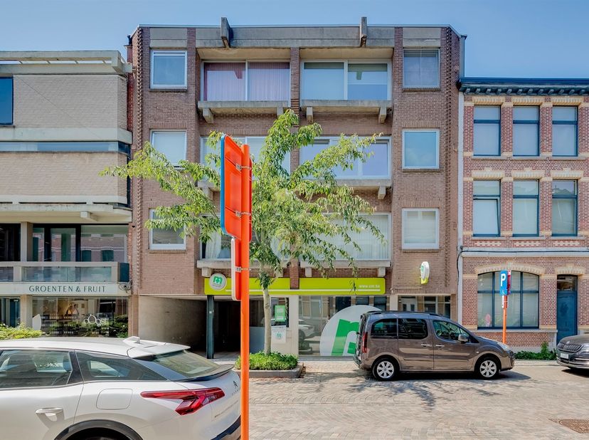 Bedrijfsvastgoed te koop in Pieter Reypenslei 48,
                    2640 Mortsel