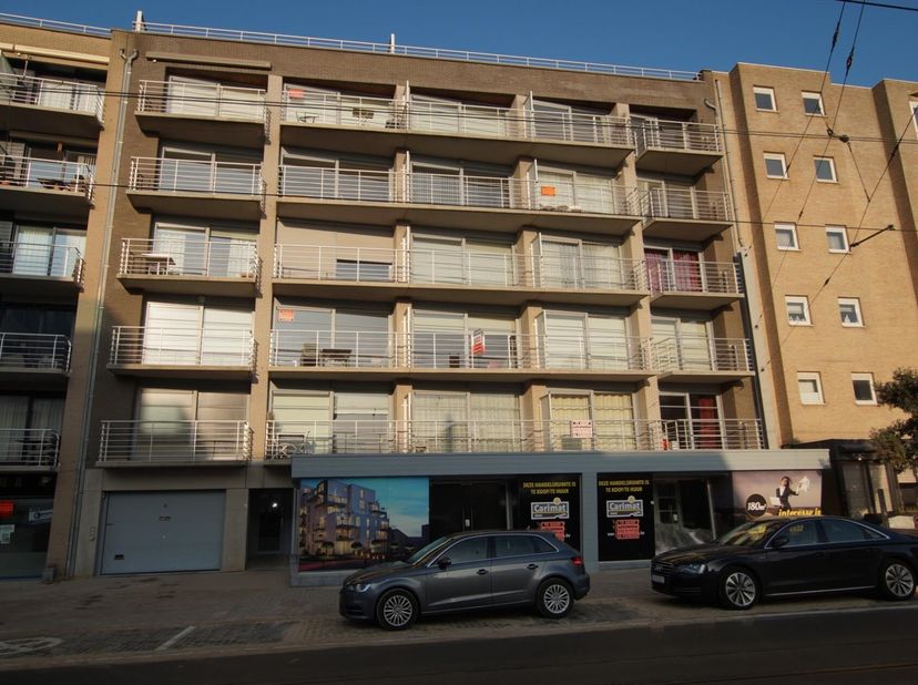 Buitenstaanplaats te koop in de residentie Yzzis.