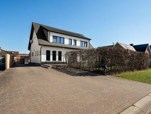                                         Maison unifamiliale à vendre à Lille, € 569.000
