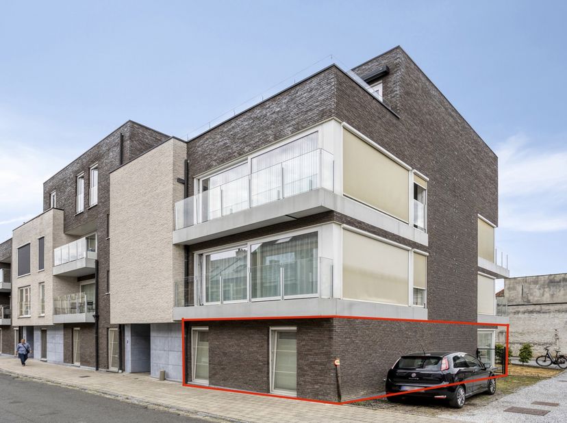 Voor meer info of om een bezoek in te plannen, neem contact op via 016199345 of via pieter.maes@homixx.be.<br />
Bent u op zoek naar een gelijkvloers