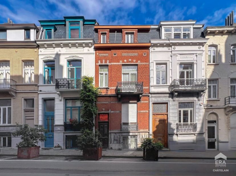 Huis te koop in Rue Marie-Henriette 68,
                    1050 Elsene