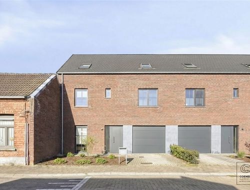                                         Rijwoning te koop in Oelegem, € 498.000
