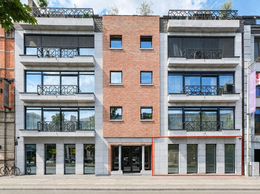 Appartement te koop in Thonissenlaan 18,
                    3500 Hasselt