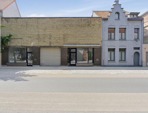                                         Woning te koop in Veurne, € 675.000
