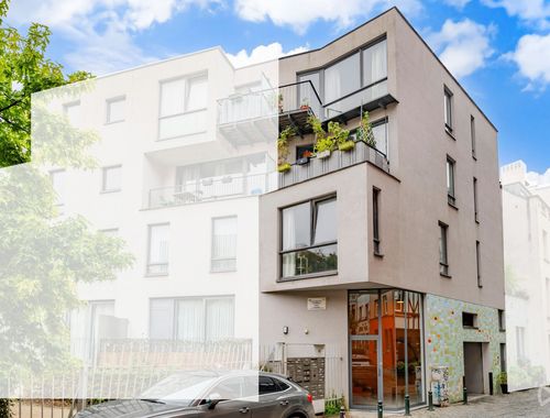                                         Appartement te koop in Elsene, € 270.000
