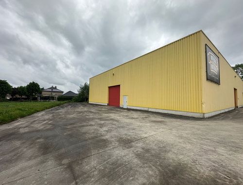                                         Bâtiment d’entreprise à louer à Rijkevorsel, € 6.875
