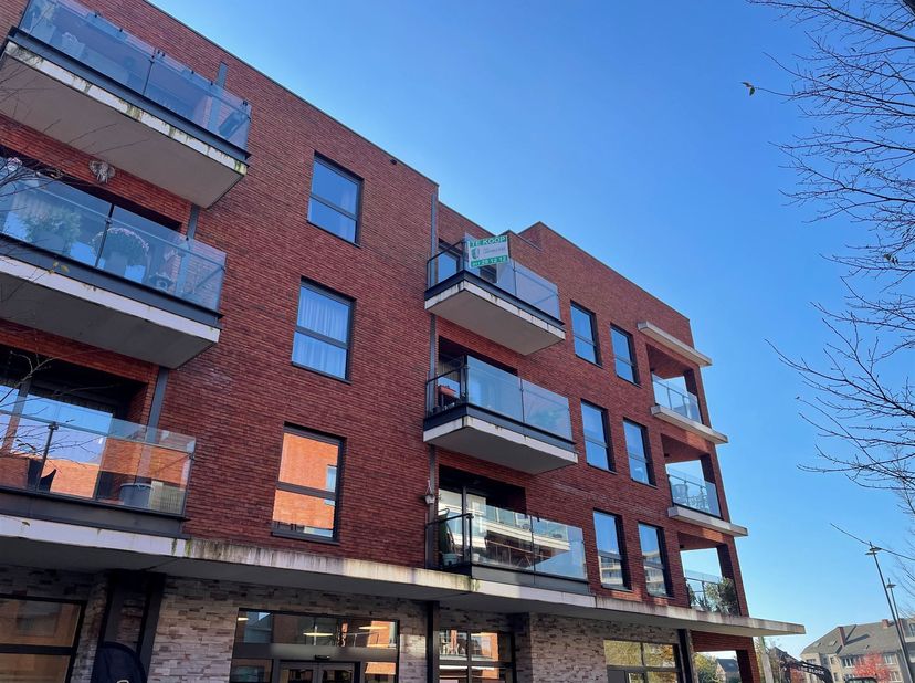Instapklare assistentiewoning te koop in residentie Hof van Gan, Genk. <br />
<br />
Ontdek deze gloednieuwe, hoogwaardige serviceflat met 1 slaapkame