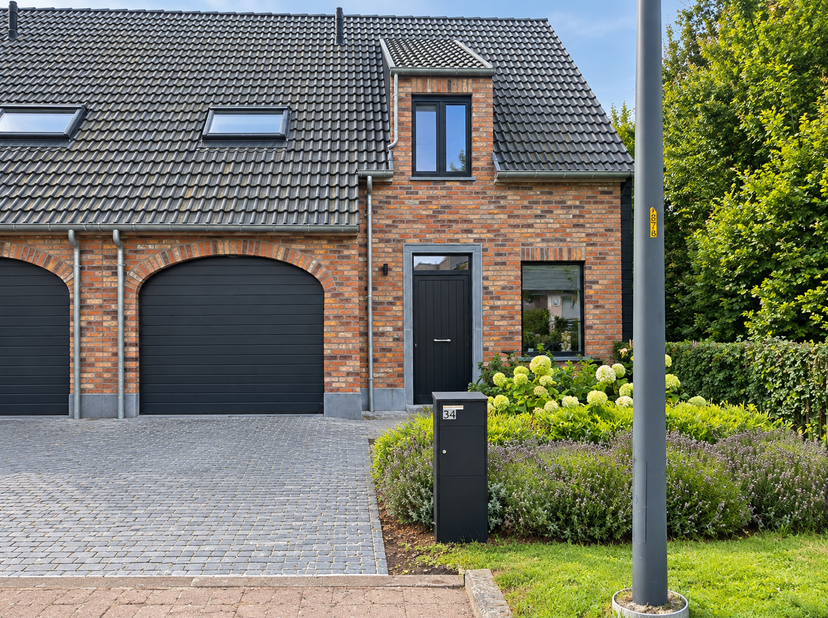 Huis te koop in Ivonna Nevejanstraat 34,
                    9041 Oostakker
