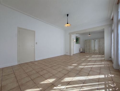                                         Appartement à louer à Tournai, € 850
