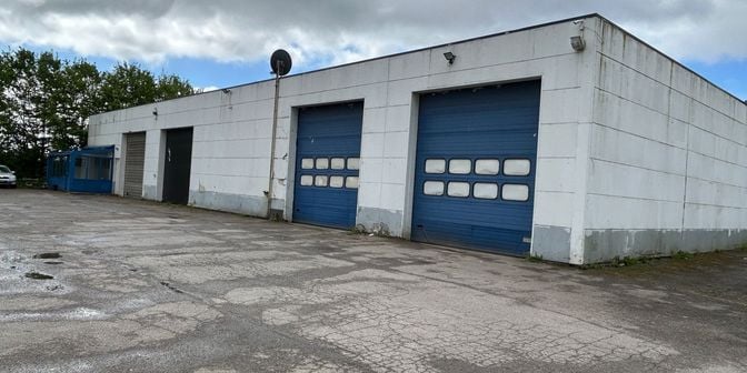 Bedrijfsvastgoed te koop in Lozenweg 81, 3930 Hamont
