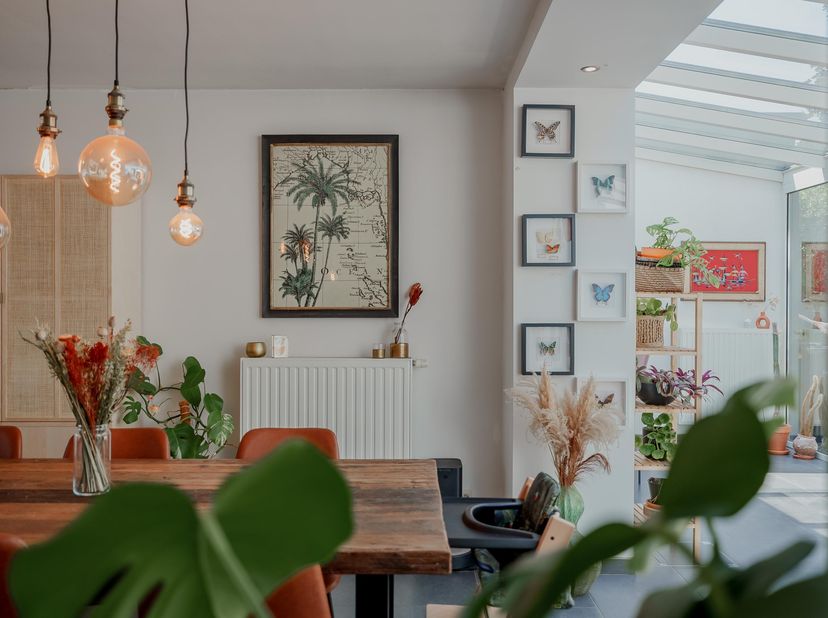 Instapklare halfopen bebouwing met garage, tuin en uitzonderlijke lichtinval nabij het centrum van Mechelen<br />
<br />
Op zoek naar een instapklare