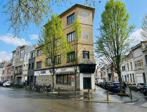                                         Bureaux à vendre à Antwerpen, € 560.000
