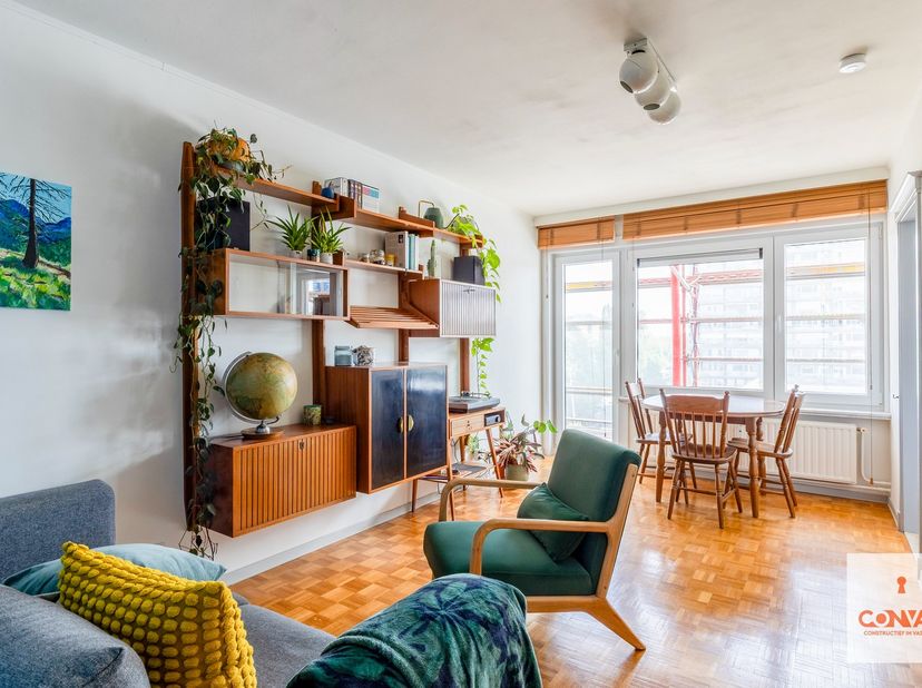 Deze gezellige studio bevindt zich in de residentie De Groene Vallei, met zicht op de torens van Gent. Dankzij deze uitstekende ligging geniet u van e