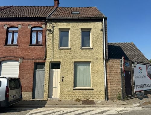                                         Maison à louer à Beveren-Leie, € 890
