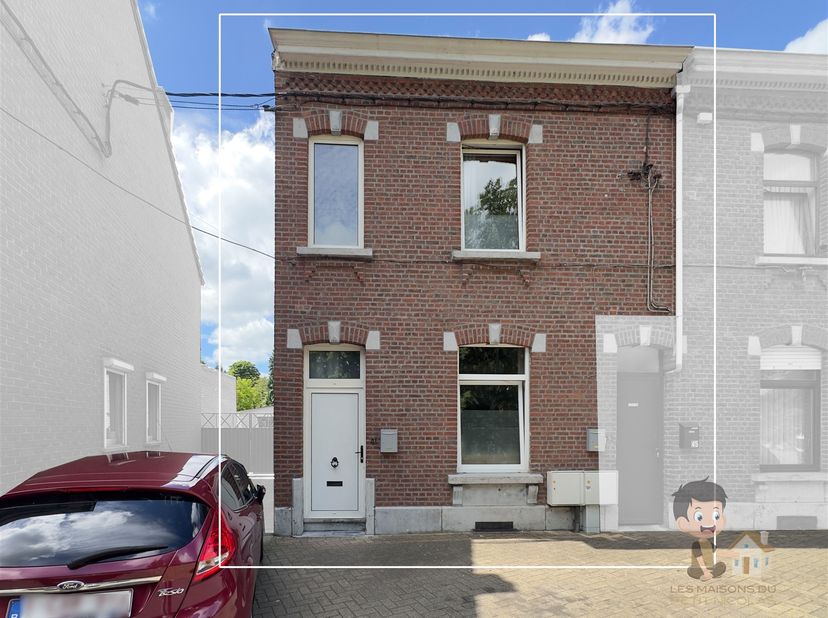 Rendabele investering of ideale eerste aankoop! <br />
<br />
Op zoek naar een betaalbare woning op een goede locatie? Dit huis met een woonoppervla
