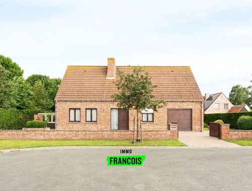                                         Woning te koop in Uitkerke, € 545.000
