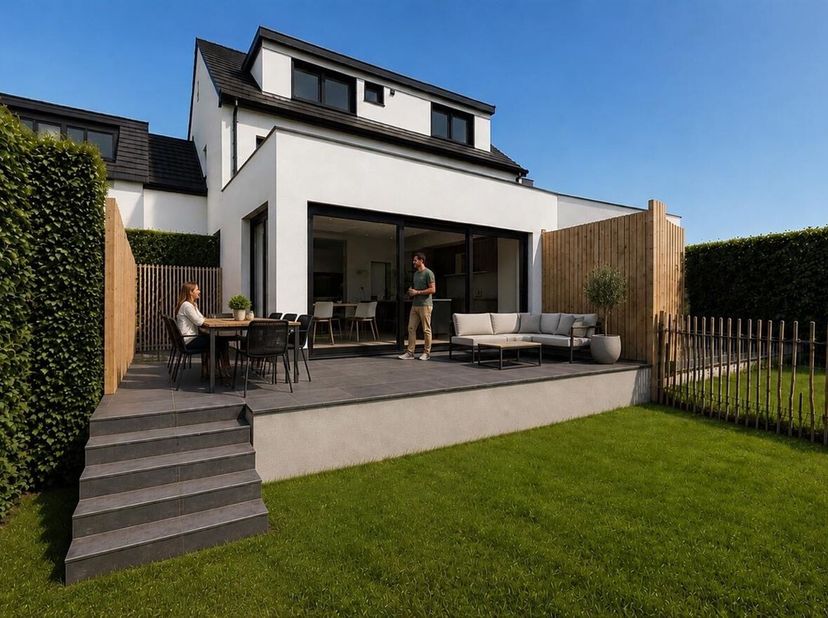 Volledig gerenoveerde woning met 4 slaapkamers en 2 badkamers nabij natuurgebied Schapenhagen<br />
Ligging:<br />
Rustig gelegen nabij het natuurgebi