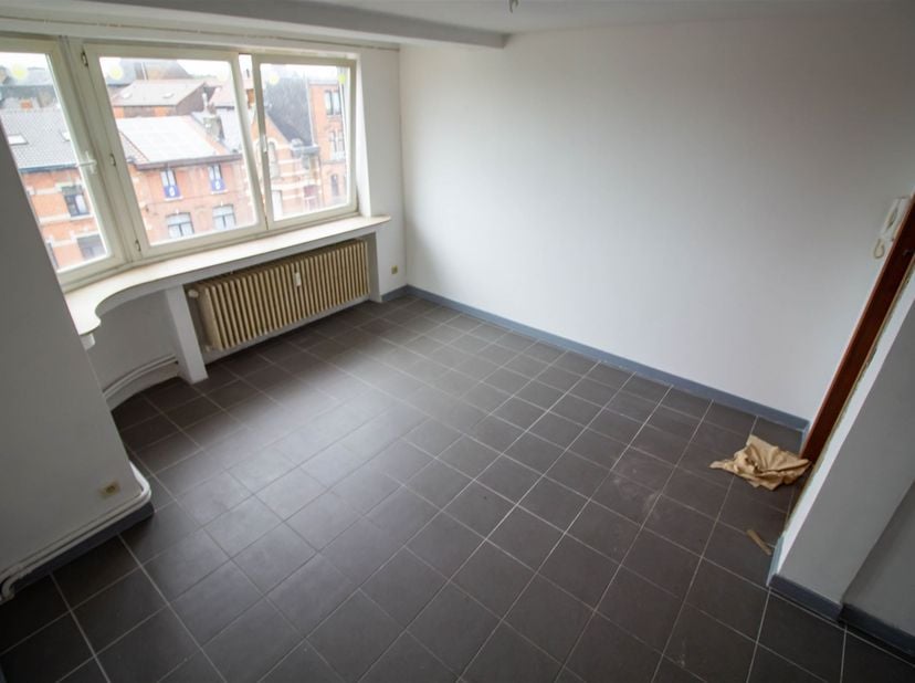 Appartement te huur in Boulevard Jacques Bertrand 11 bus 41,
                    6000 Charleroi