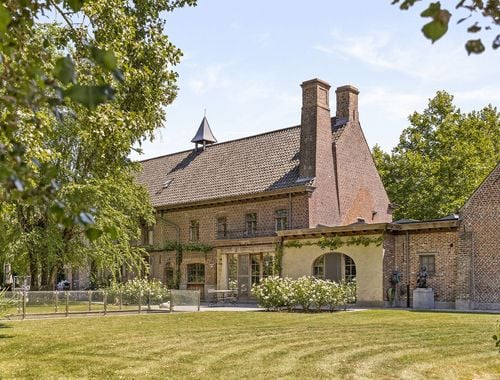                                         Fermette te koop in Desselgem, € 2.350.000
